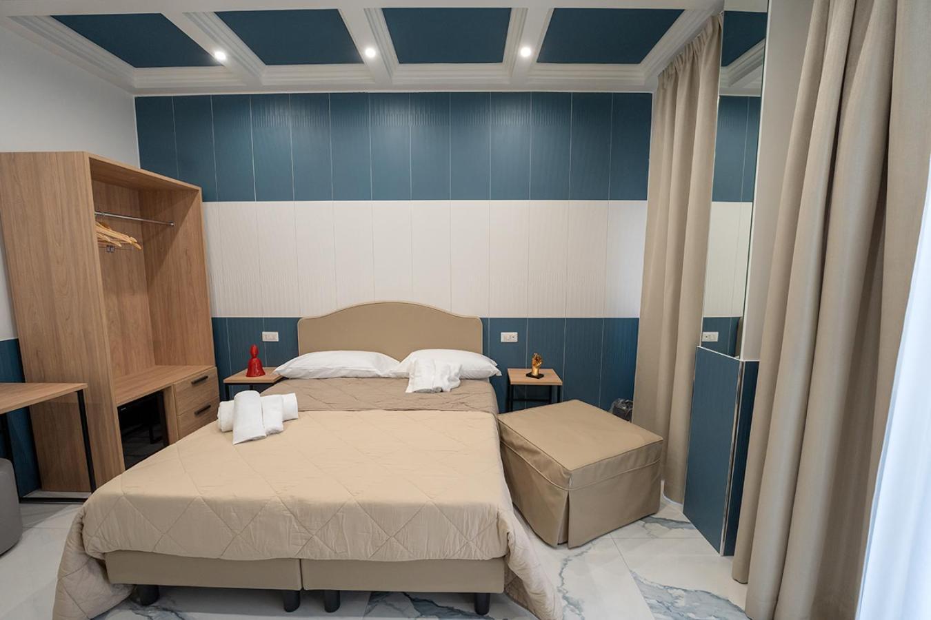 P.C. Boutique Medina H. Napoli Centro, By Clapa Group Hotel Luaran gambar